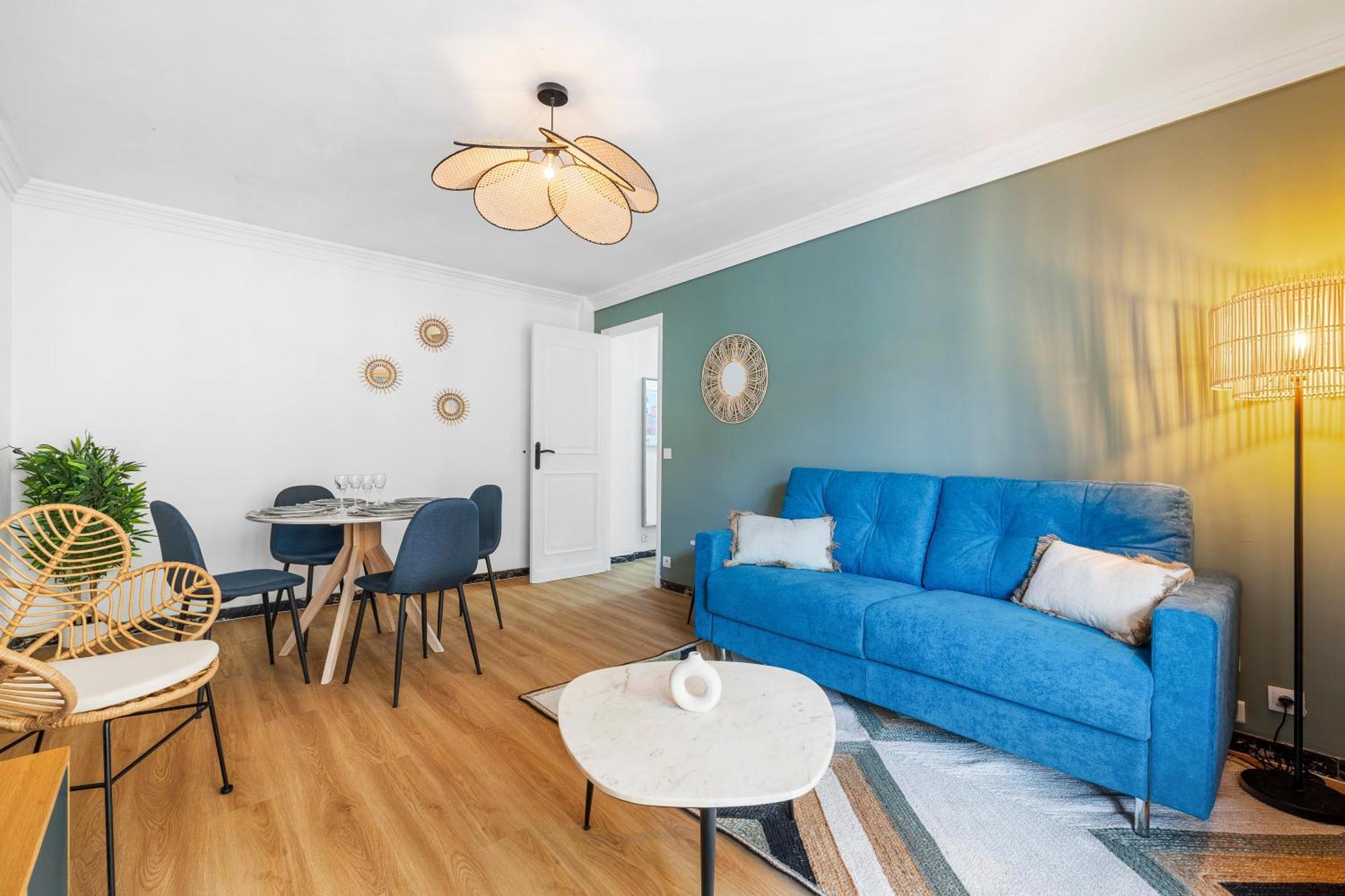 Appartement Renting - Philibert - Elegant Spacious Quiet Near The Port Free Parking